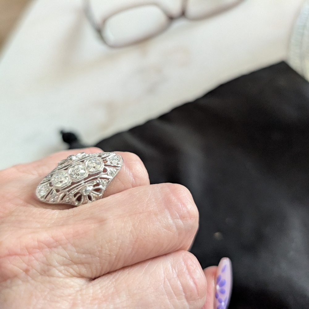 Antique Platinum 1.48TW diamond ring size 5.5 ๐น๐น๐น๐น - Picture 3 of 15